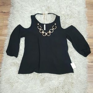 Women's Black Cold Shoulder Top Size Small